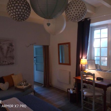 Bed and Breakfast Coeur De Vigne A Colombier 24560 Issigeac Экстерьер фото