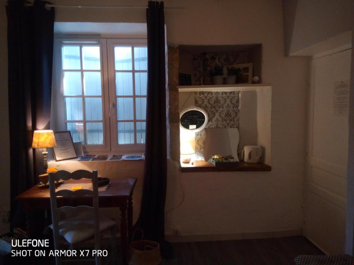 Bed and Breakfast Coeur De Vigne A Colombier 24560 Issigeac Экстерьер фото